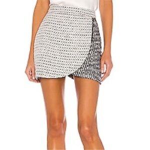 Alice + Olivia Lennon Jacquard Tweed Side Zip Petal Mini Skirt White Black 0